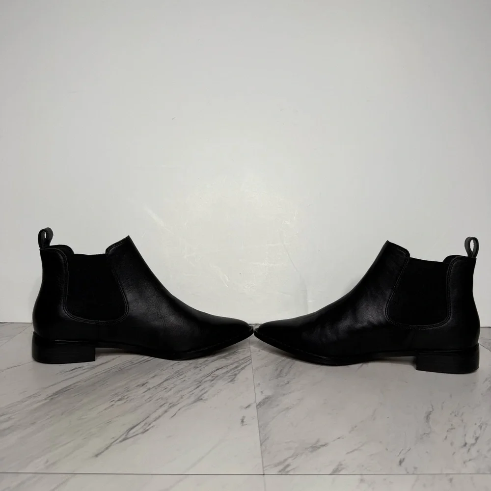 Linea Paolo Black Chelsea Bootie 6M